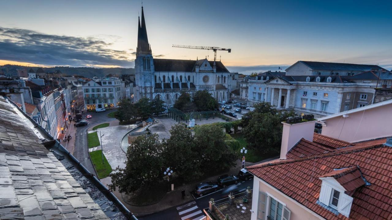 Appartement Coeur De Ville - Au Calme - Wifi - Four, Lave-Seche Linge Pau Εξωτερικό φωτογραφία